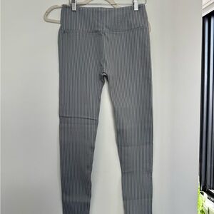 Fabletics Ribbed Gray Leggings (part of set)